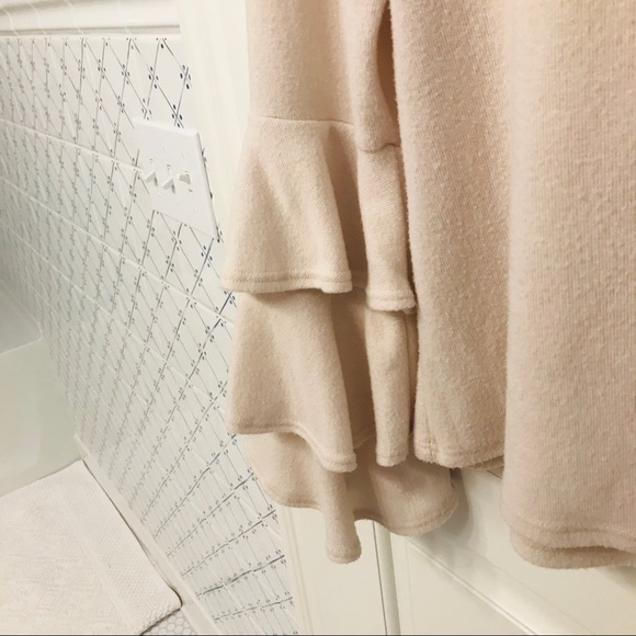 Cream neutral soft sweater - Picture 5 of 6